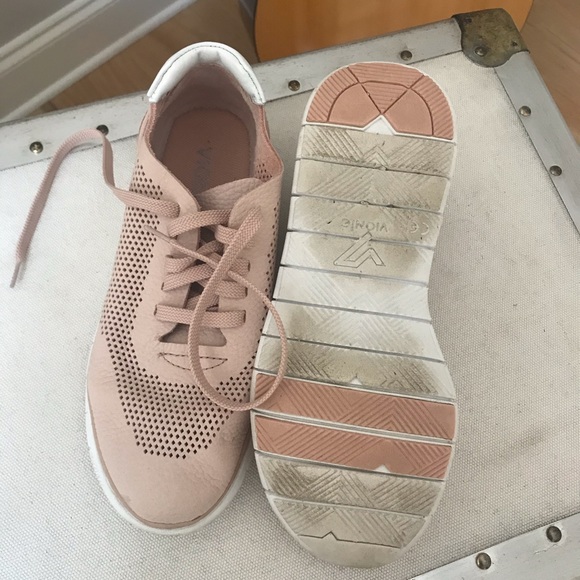 Vionic Pink Joey Sneaker. Size 6. EUC - Picture 6 of 8